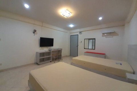 Local comercial 2080 m2 en Pattaya, Tailandia № 172800 - foto 8