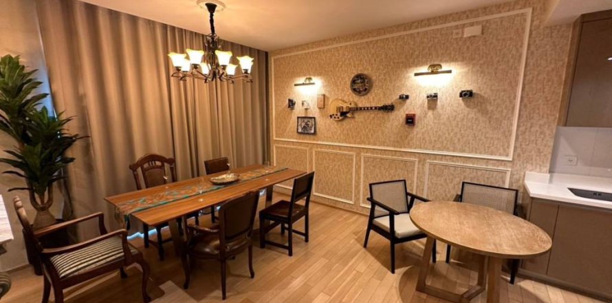 Condominio de 2 dormitorios en Khlong Toei, Bangkok, Tailandia № 172797