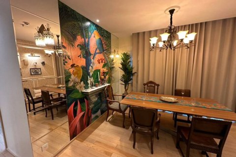 Condominio de 2 dormitorios en Khlong Toei, Bangkok, Tailandia № 172797 - foto 2