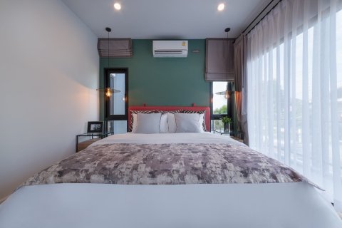 Casa de 4 dormitorios en Bang Lamung, Tailandia № 157603 - foto 8