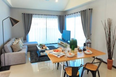 Casa de 2 dormitorios en Pattaya, Tailandia № 157607 - foto 11