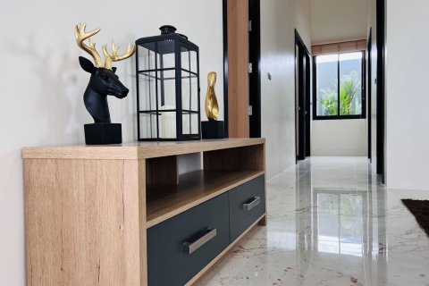Casa de 2 dormitorios en Bang Lamung, Tailandia № 157604 - foto 8