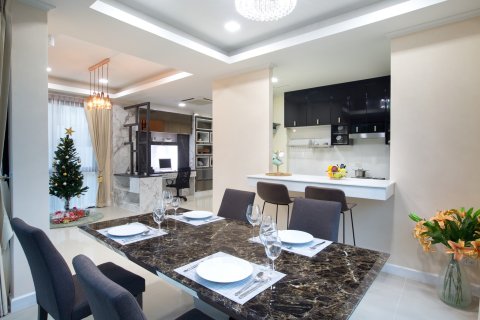Estudio en Bang Lamung, Tailandia № 157606 - foto 10