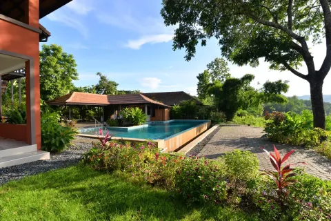 Local comercial 1500 m2 en Chiang Mai, Tailandia № 162839 - foto 6
