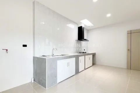 Haus in Chalong, Thailand 3 Schlafzimmer № 160137 - Foto 15