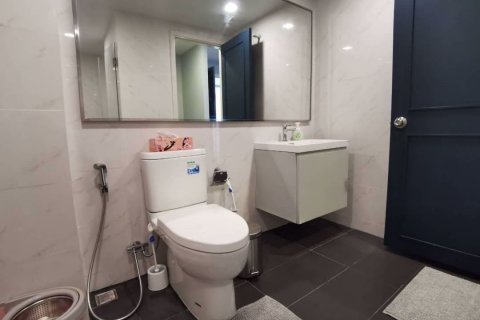 Condominio de 1 dormitorio en Yan Nawa, Bangkok, Tailandia № 47892 - foto 12