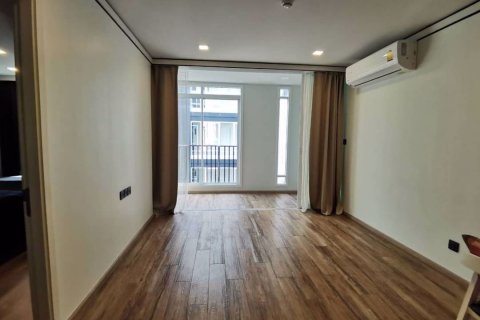 Condo in Yan Nawa, Bangkok, Thailand, 1 bedroom № 47892