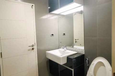 Condominio de 1 dormitorio en Khlong Toei, Bangkok, Tailandia № 47895 - foto 12