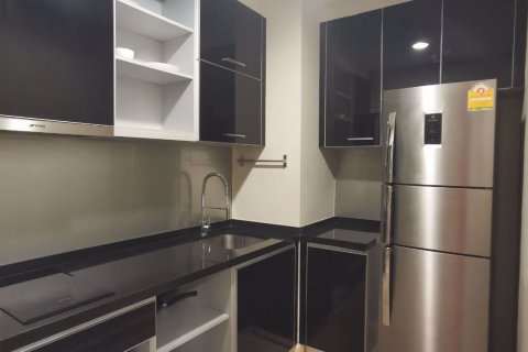 Condominio de 1 dormitorio en Khlong Toei, Bangkok, Tailandia № 47895 - foto 5