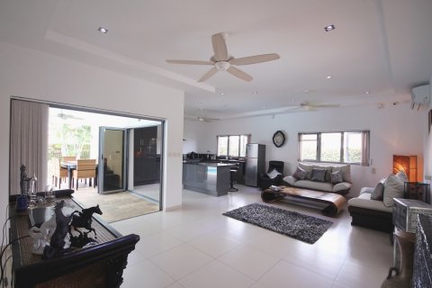 Casa de 2 dormitorios en Hua Hin, Tailandia № 66735 - foto 20