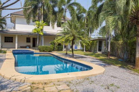 Casa de 4 dormitorios en Hua Hin, Tailandia № 66736 - foto 4