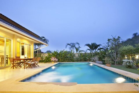 Casa de 3 dormitorios en Hua Hin, Tailandia № 66737 - foto 3