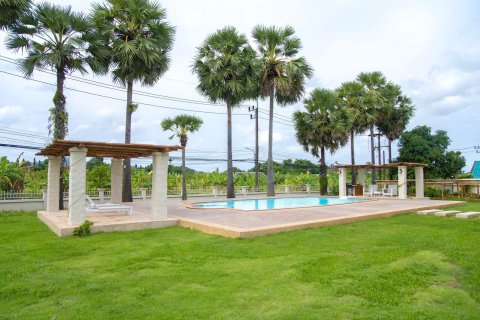 Chalet de 5 dormitorios en Pattaya, Tailandia № 159889 - foto 5