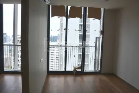Studio dans le Condo à Khlong Toei, Bangkok, Thaïlande № 159672 - photo 2