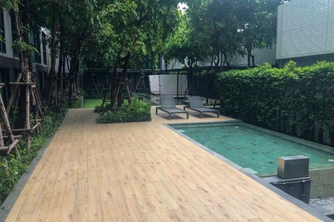 Estudio en el condominio en Khlong Toei, Bangkok, Tailandia № 159669 - foto 11