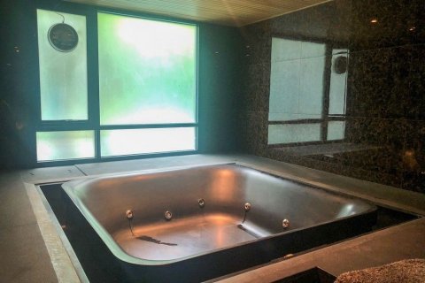 Estudio en el condominio en Khlong Toei, Bangkok, Tailandia № 159669 - foto 14
