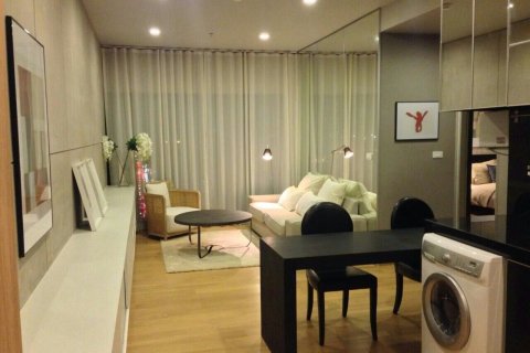 Condo à Phaya Thai, Bangkok, Thaïlande, 2 chambres  № 143879