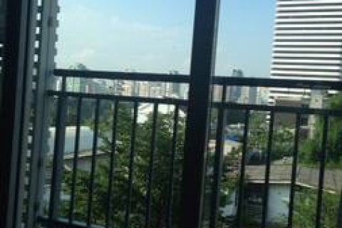 Condo in Bangkok, Thailand, 1 bedroom  № 143881 - photo 4