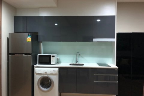 Condominio de 2 dormitorios en Bangkok, Tailandia № 143880 - foto 4