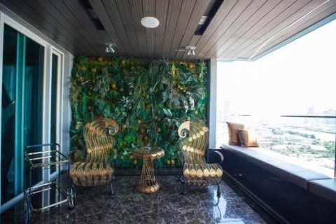 Condo in Bangkok, Thailand, 4 bedrooms № 143877 - photo 3