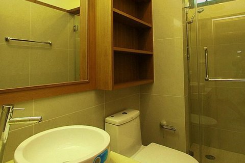 Condo in Bangkok, Thailand, 4 bedrooms № 143877 - photo 13
