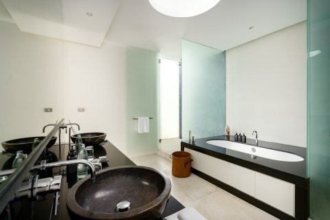 Casa de 4 dormitorios en Ko Samui, Tailandia № 115109 - foto 9