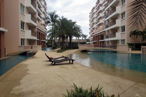 Condominio de 1 dormitorio en Jomtien Beach, Pattaya, Tailandia № 204445 - foto 3