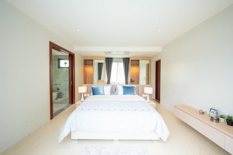 Chalet de 3 dormitorios en Hua Hin, Tailandia № 168812 - foto 14