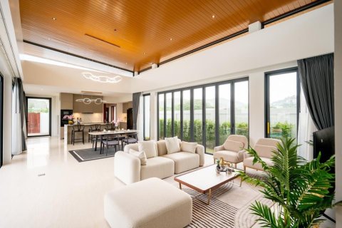 Chalet de 3 dormitorios en Hua Hin, Tailandia № 168812 - foto 6