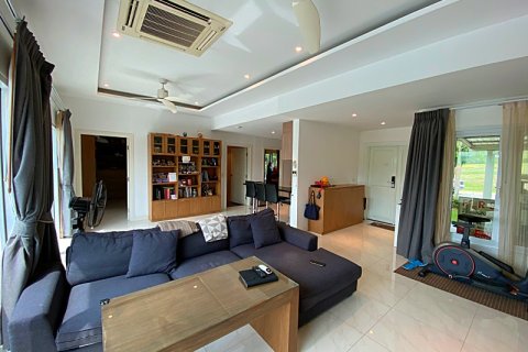 Chalet de 3 dormitorios en Hua Hin, Tailandia № 168816 - foto 26