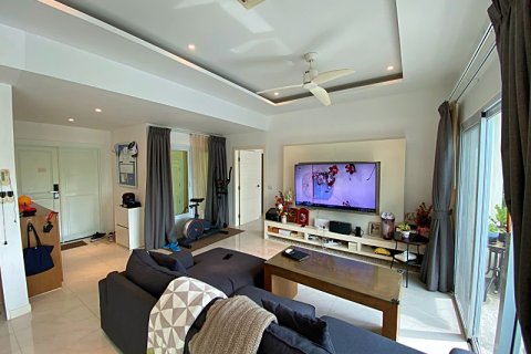 Chalet de 3 dormitorios en Hua Hin, Tailandia № 168816 - foto 17