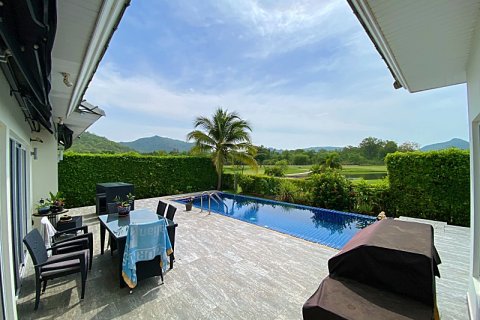 Chalet de 3 dormitorios en Hua Hin, Tailandia № 168816 - foto 7