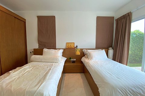 Chalet de 3 dormitorios en Hua Hin, Tailandia № 168816 - foto 28