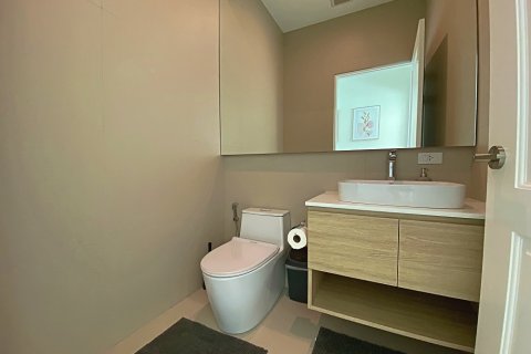 Chalet de 4 dormitorios en Hua Hin, Tailandia № 168811 - foto 19