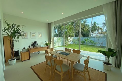 Chalet de 4 dormitorios en Hua Hin, Tailandia № 168811 - foto 17
