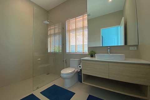 Chalet de 4 dormitorios en Hua Hin, Tailandia № 168811 - foto 16