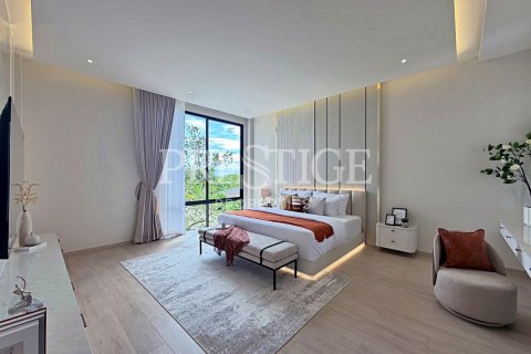 House in Pattaya, Thailand 5 bedrooms № 234095 - photo 30