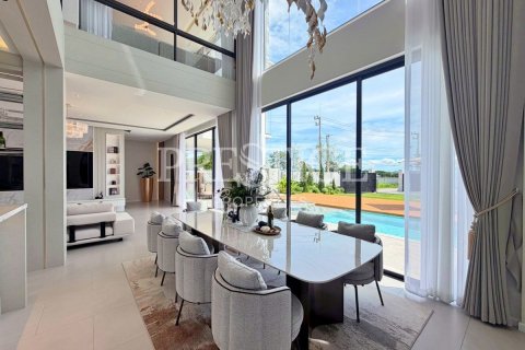 House in Pattaya, Thailand 5 bedrooms № 234095 - photo 6