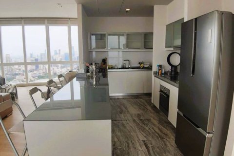 Ático de 3 dormitorios en Bangkok, Tailandia № 181232 - foto 4