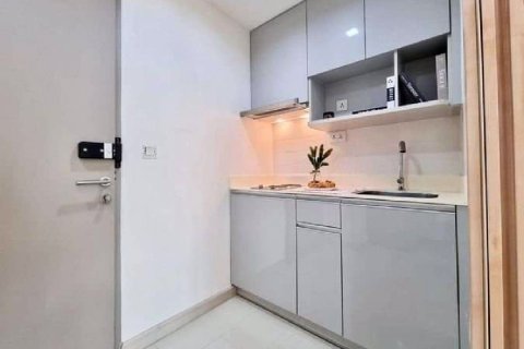 Sobre plano Ideo Mobi Sukhumvit 81 en Bangkok, Tailandia № 33838 - foto 5