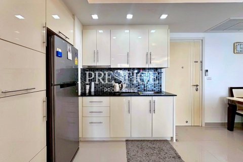 Condo in Pattaya, Thailand, 1 bedroom  № 198081 - photo 7