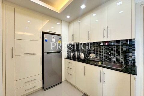 Condo in Pattaya, Thailand, 1 bedroom  № 198081 - photo 8