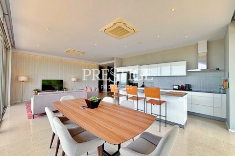 Condo à Pattaya, Thaïlande, 2 chambres № 198077 - photo 8