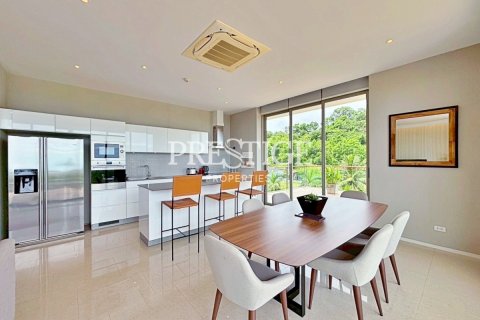 Condo à Pattaya, Thaïlande, 2 chambres № 198077 - photo 7