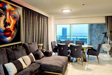 Apartamento de 3 habitaciones en Pattaya, Tailandia № 159767 - foto 3