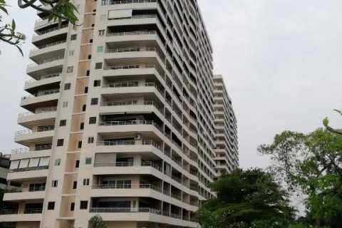 Apartamento de 3 habitaciones en Pattaya, Tailandia № 159767 - foto 13