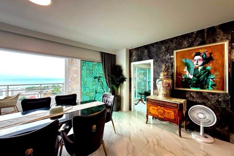 Apartment in Pattaya, Thailand 3 rooms № 159767