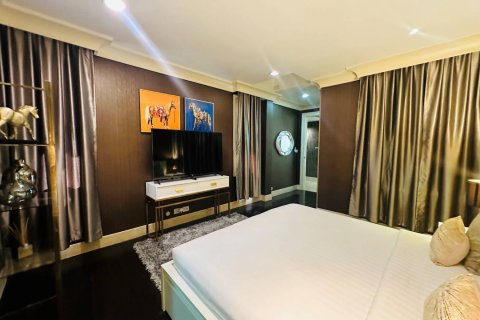 Casa de 5 dormitorios en Bangkok, Tailandia № 180779 - foto 21