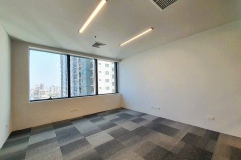 Oficina 340 m2 en Bangkok, Tailandia № 180785 - foto 9