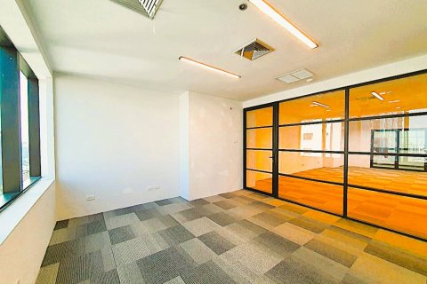 Oficina 340 m2 en Bangkok, Tailandia № 180785 - foto 5